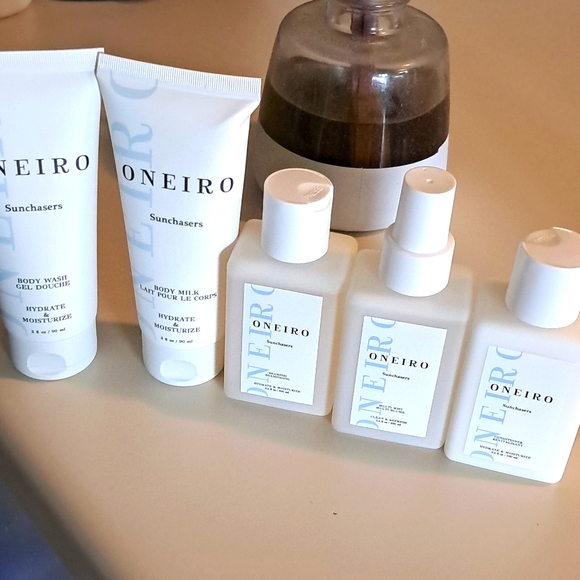 ONEIRO Bath and Hair Set NEW